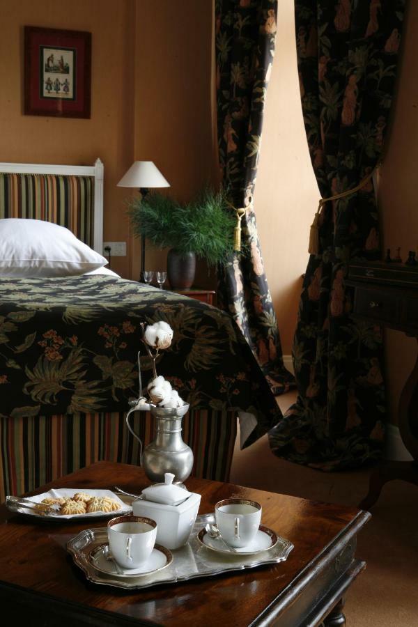 Hotel Dwor Kosciuszko Krakow Exterior photo A bedroom at the Inn at the Opera
